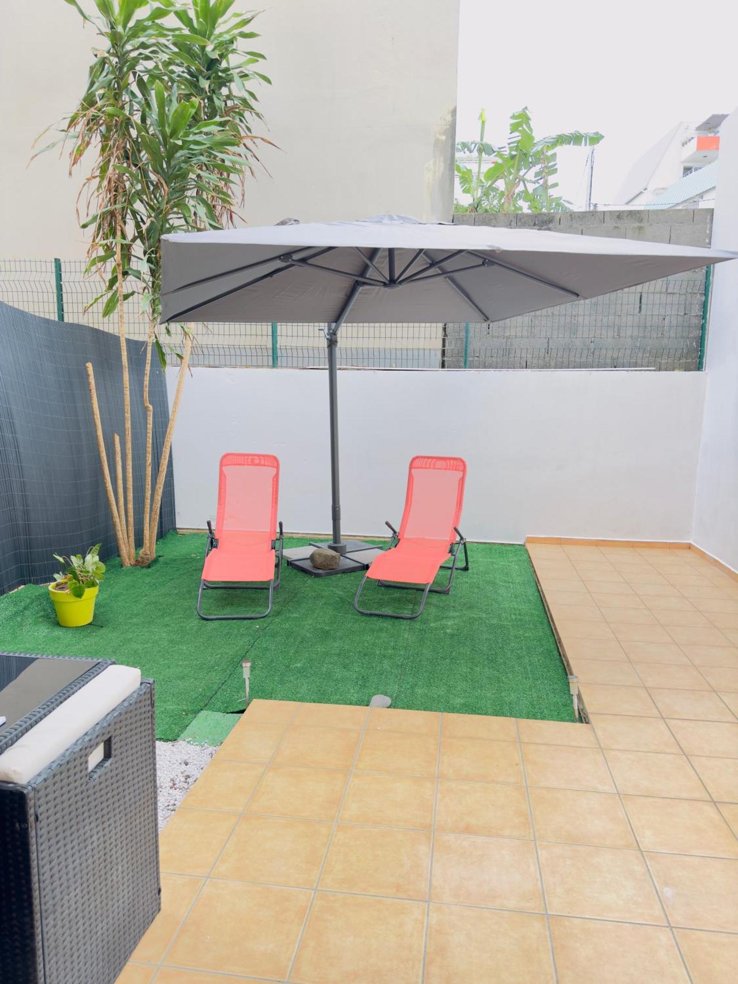 Appartamento Le Petit Oasis Saint-Denis Esterno foto